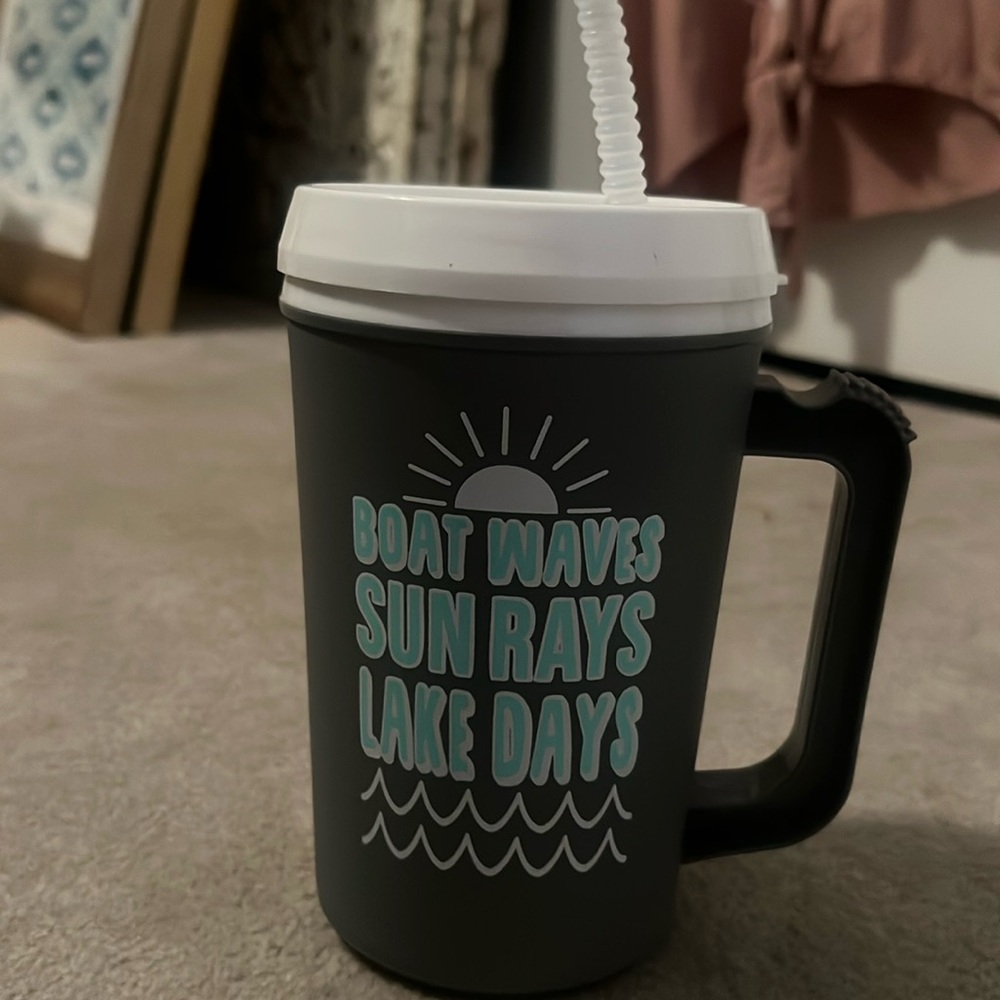 Lake days cup never used!